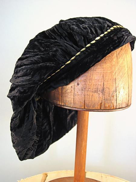 Crushed Velvet Beret - Black Long / Gold Trim - Tall Toad