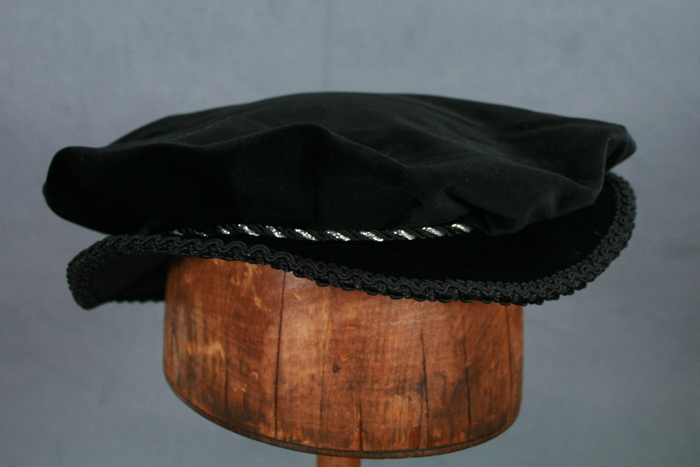 Pleated Flat Cap - Black / Silver Trim - Tall Toad