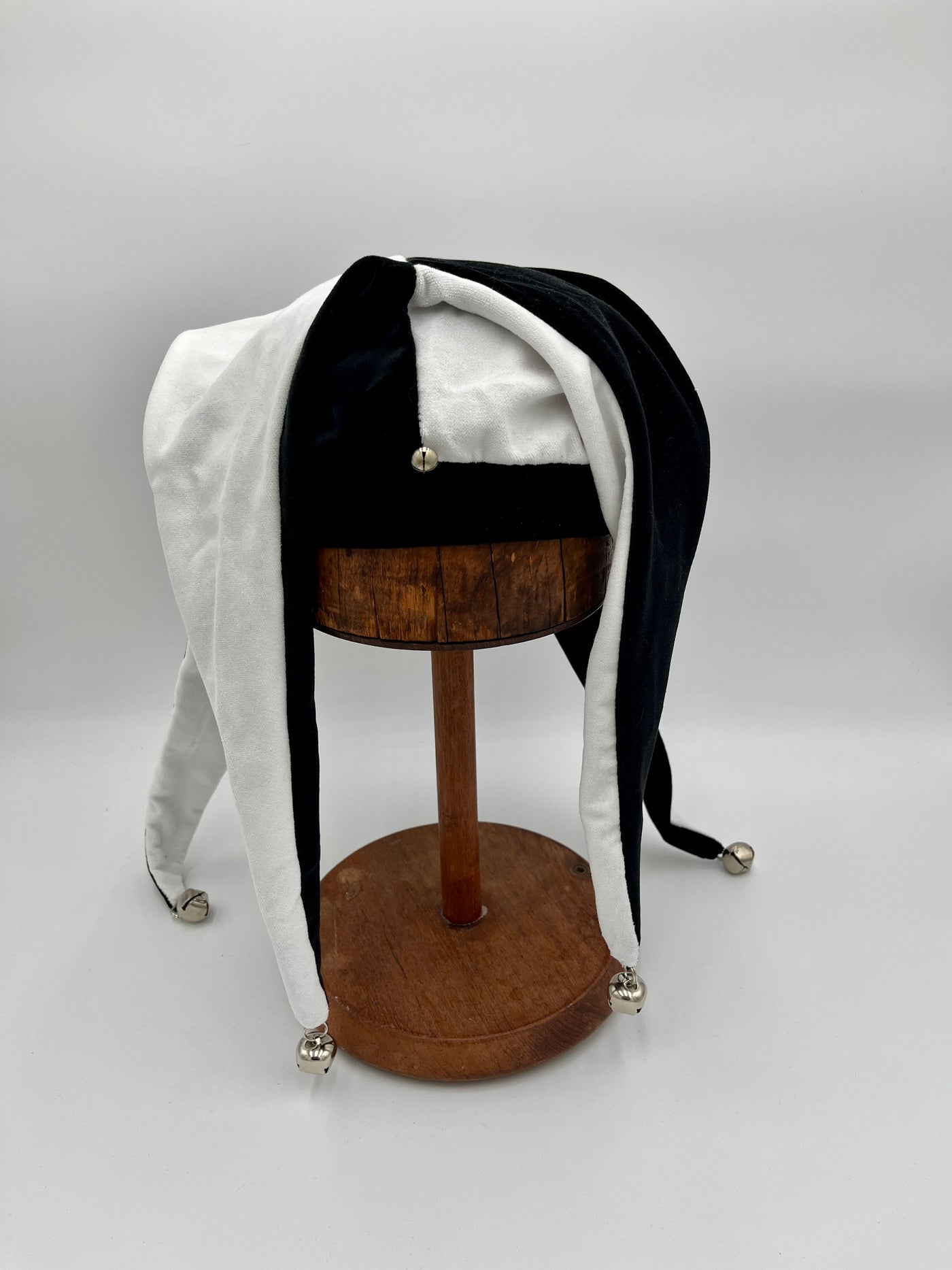 Jester Hat - Black / White