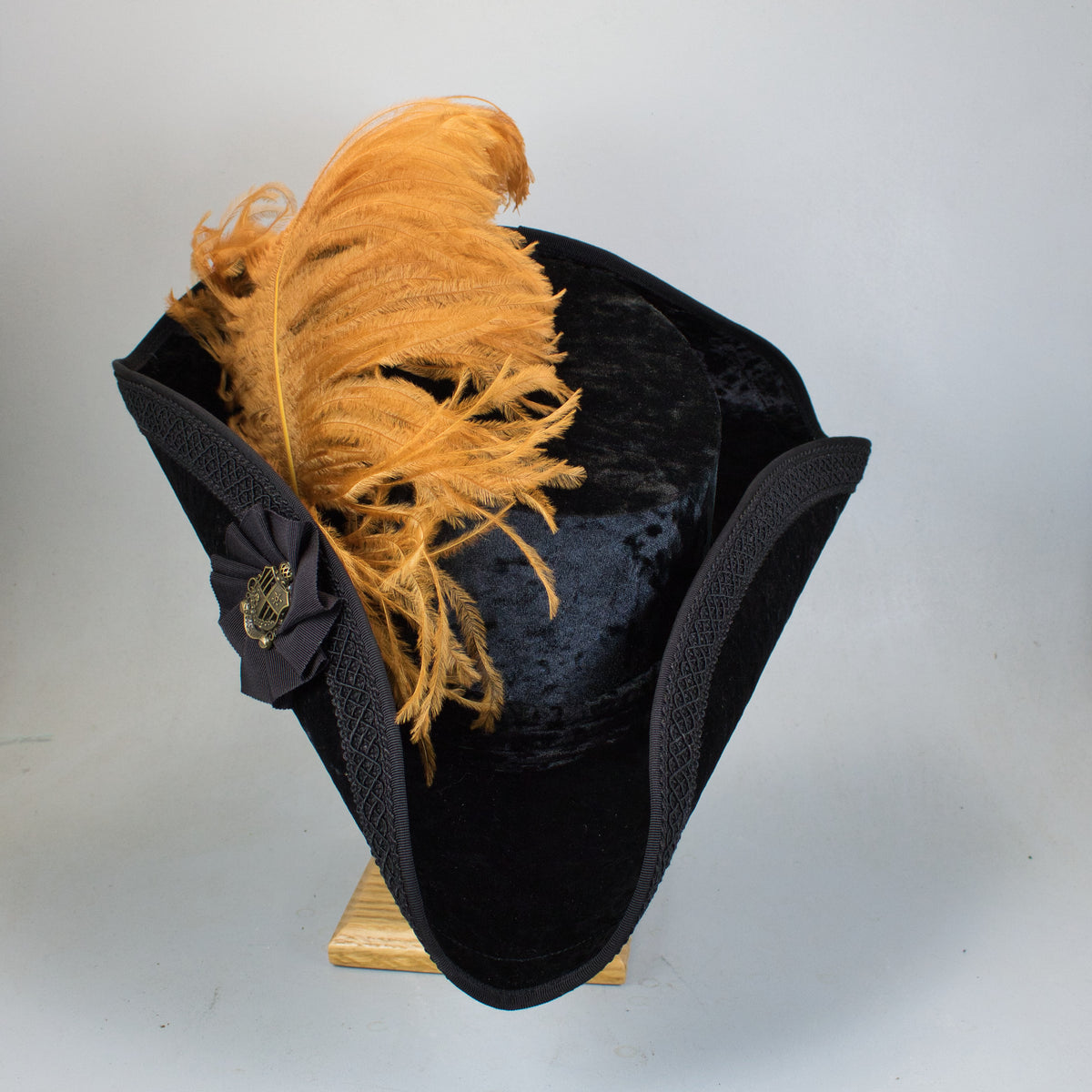 Embellished Black Rhinestone Feather Tricorn Hat Adult Black Tricorn Hat White Faux Feathers Brim Tri-Corner  main image 2