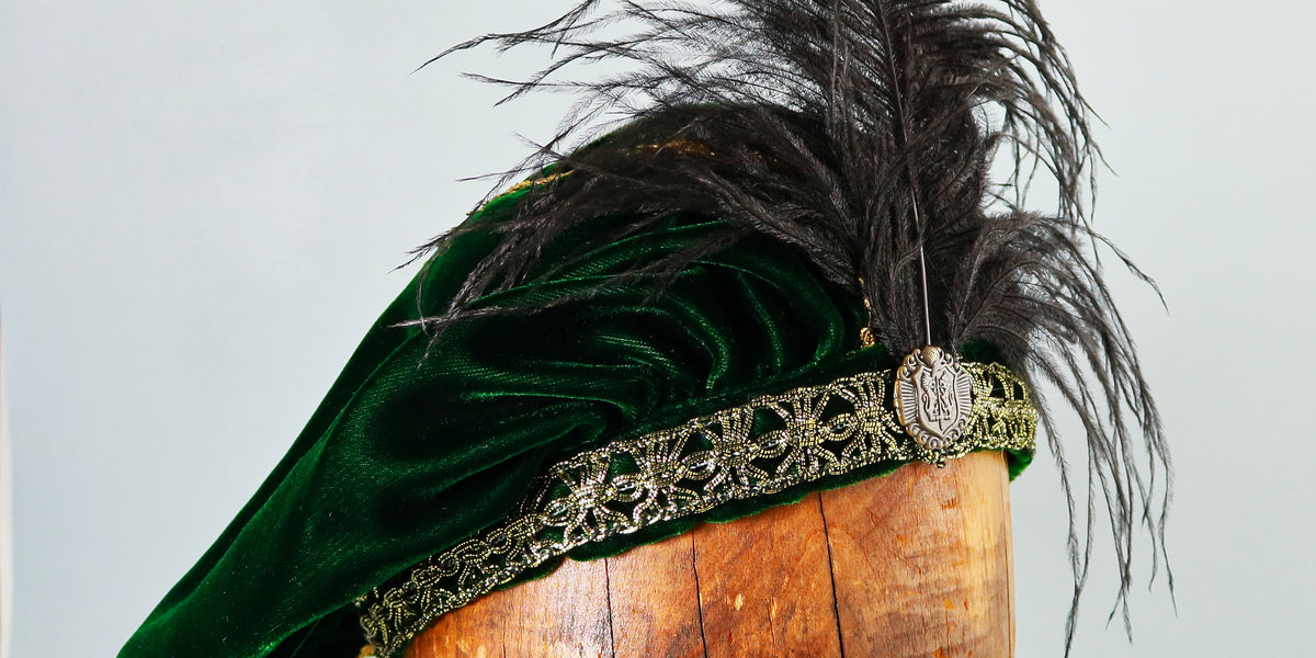 EXCITING 1940s\' BLACK STRAW BERET WITH TALL GREEN FEATHERS, ROUND TRIM & TASSLES 1920s Pink and Black Silk Velvet Feather Hat - Etsy main image 4