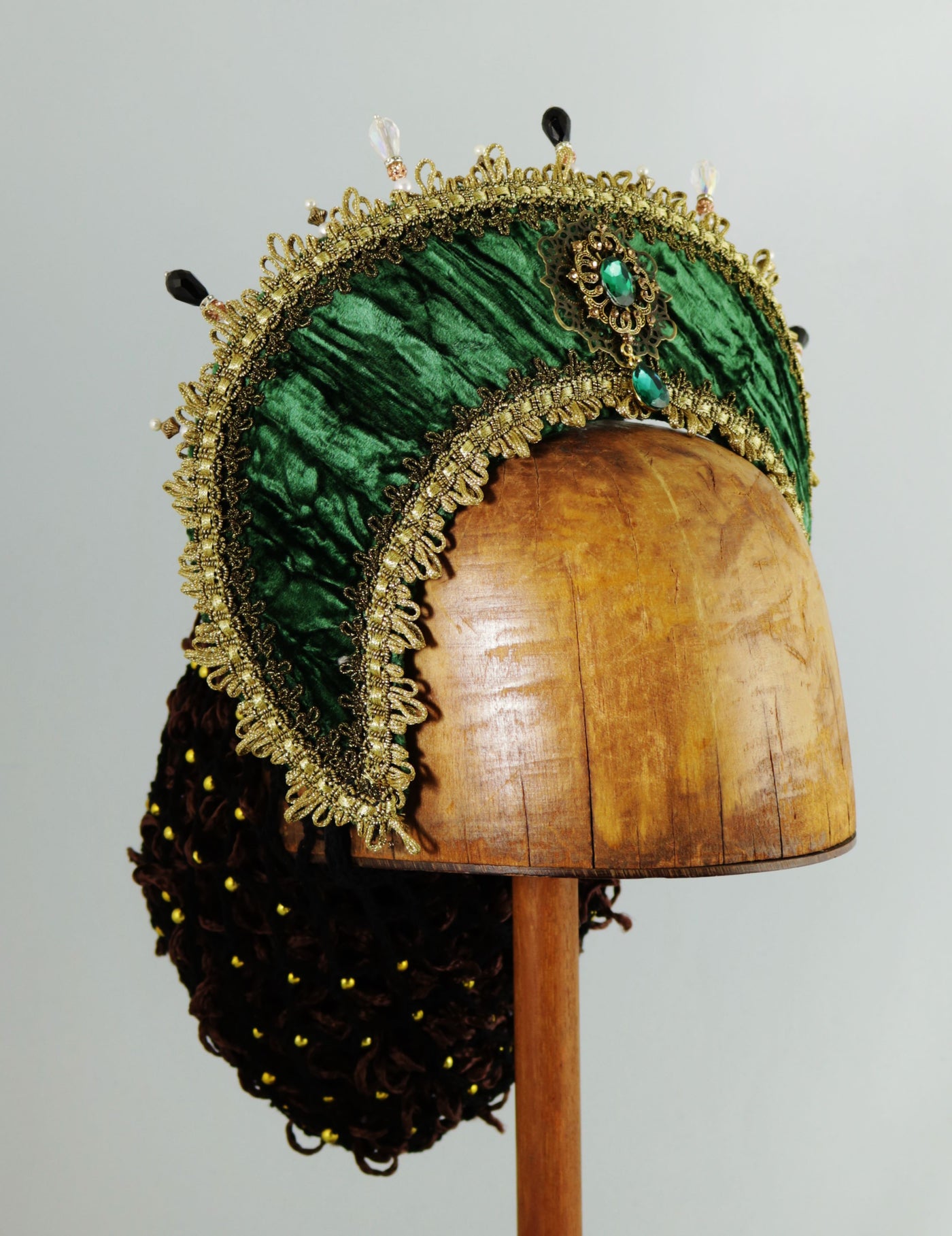 Large French Hood - Green Velvet / Gold / Pearl Stick Pins / No Veil - Tall Toad
